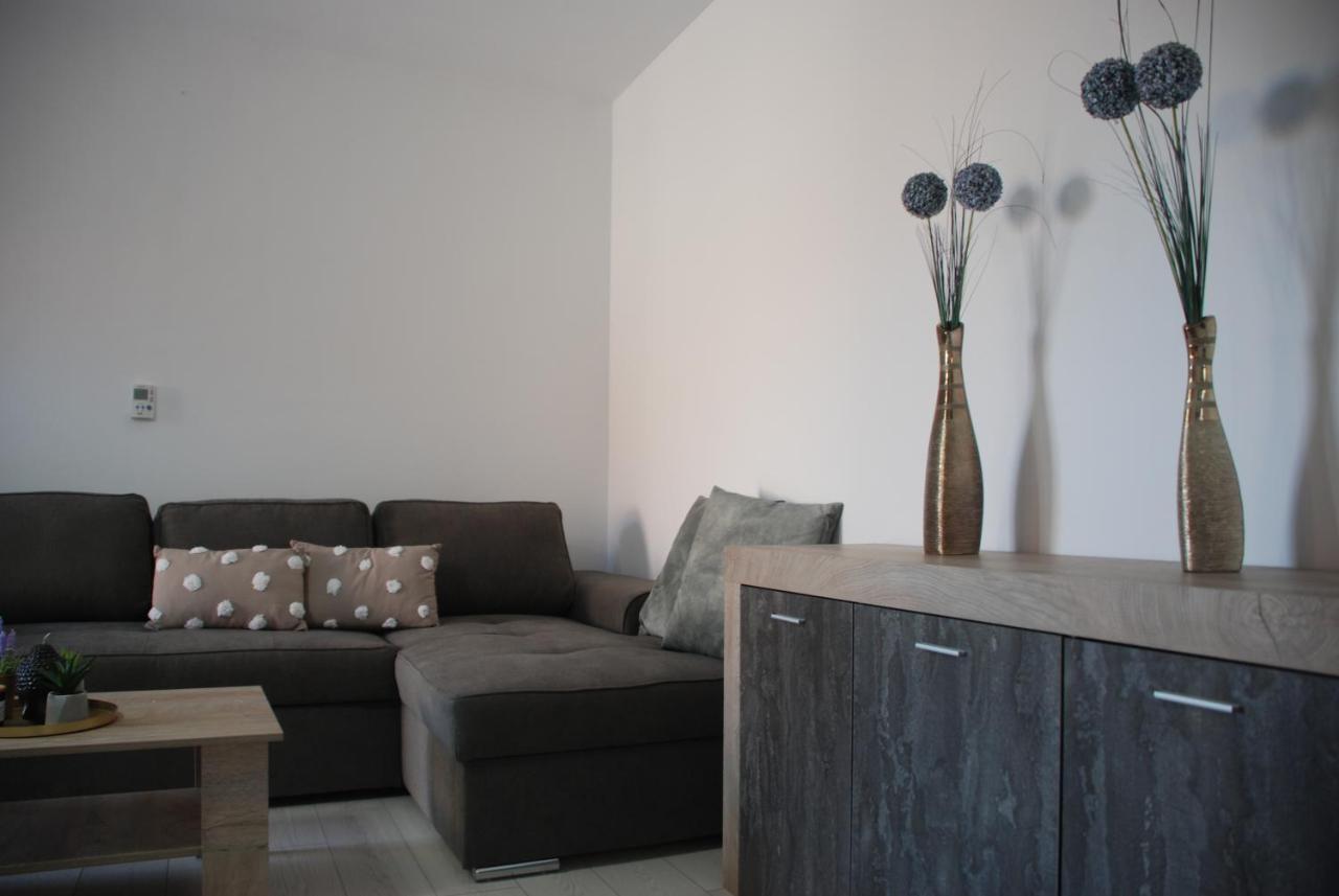 Villa Aelia à Agios Vlasios  Extérieur photo